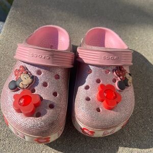 CROCS Pink Sandals with Perforated Design and Heel Strap